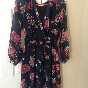Gorgeous floral boutique dress.